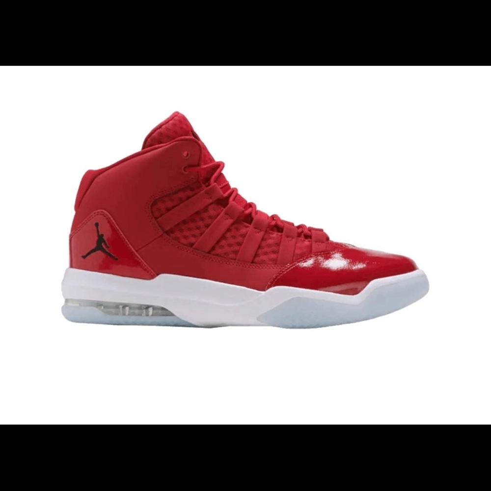 Red Jordan Max Aura